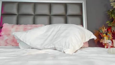 Anais_Bloom Cam Archive - January 15, 2026 03:34 (59min)