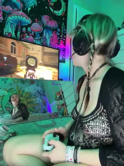 Cutiepiespanks Cam Archive - March 11, 2026 06:14 (72min)