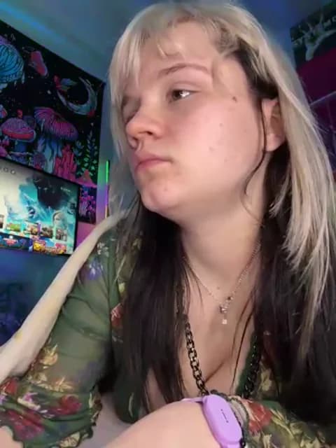 Cutiepiespanks Cam Archive - March 26, 2026 06:58 (120min)