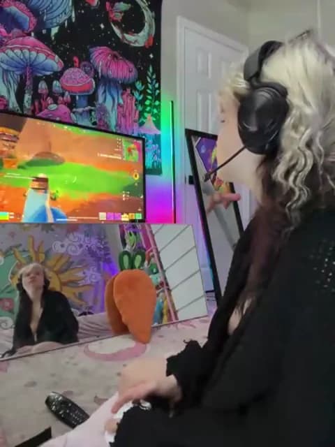 Cutiepiespanks Cam Archive - March 31, 2026 03:59 (48min)