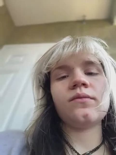 Cutiepiespanks Cam Archive - April 3, 2026 20:10 (44min)