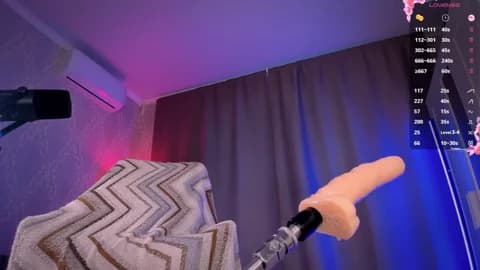 Juicy-Vikki Cam Archive - February 21, 2026 15:32 (113min)