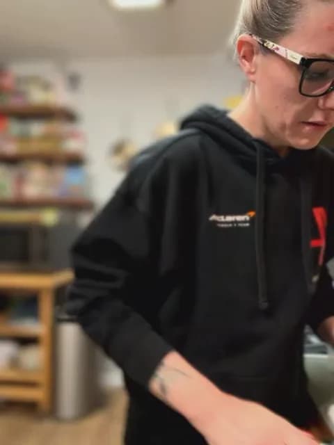 LadyLena1 Cam Archive - January 19, 2026 03:46 (36min)