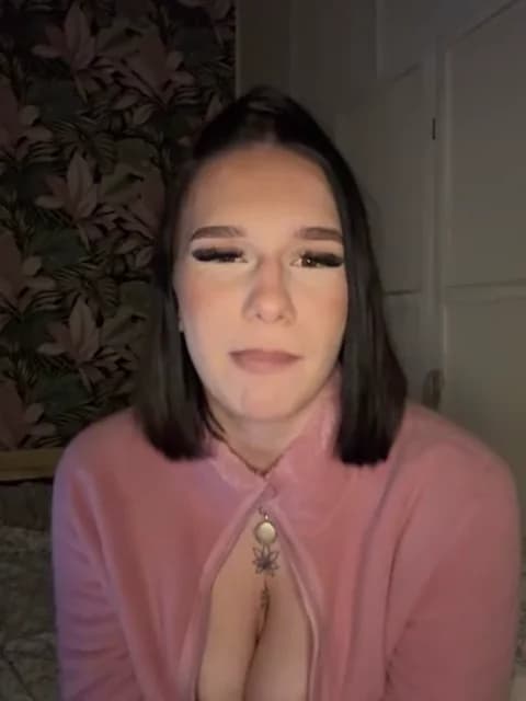 Leanna92ii Cam Archive - March 11, 2026 23:49 (36min)