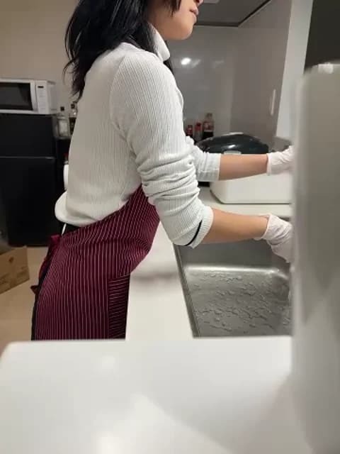 Mr_Genghis_Khan Cam Archive - April 4, 2026 05:05 (33min)