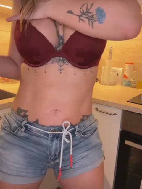 NymphoSwede Cam Archive - April 7, 2026 17:04 (38min)