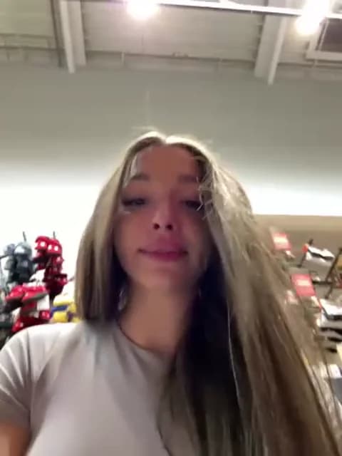 barbiehumpxxx Cam Archive - April 8, 2026 23:07 (39min)