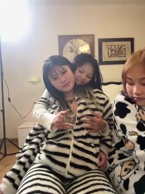 chunxiaoquqn Cam Archive - January 18, 2026 18:20 (41min)