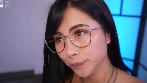 gigi_ulala Cam Archive - January 19, 2026 23:53 (102min)