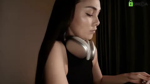 hollyextra Cam Archive - January 19, 2026 19:26 (120min)