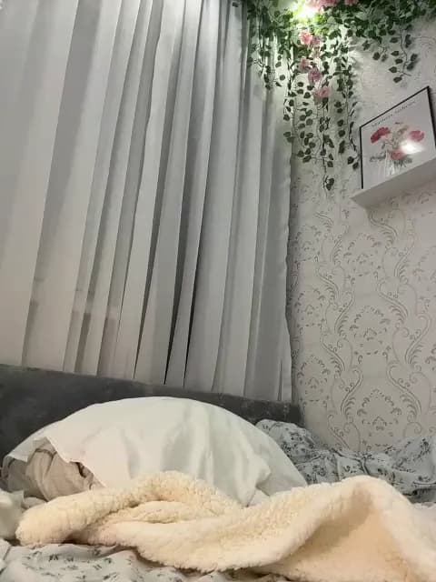 l1ttle-puppy Cam Archive - January 26, 2026 23:32 (45min)