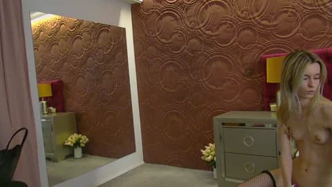 roxanne_joy Cam Archive - January 12, 2026 11:36 (103min)