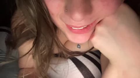 squishylove18 Cam Archive - February 25, 2026 04:07 (67min)