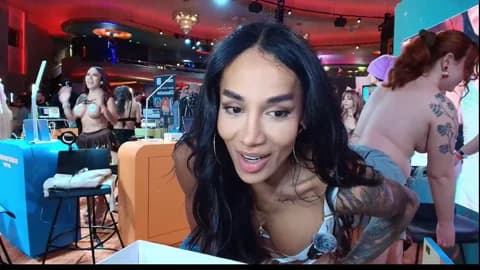 sweetlaurasaenz Cam Archive - January 17, 2026 02:15 (71min)