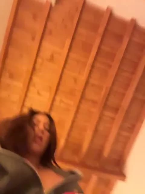 vellaah Cam Archive - March 31, 2026 02:27 (31min)