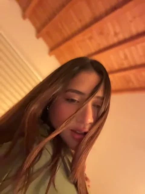 vellaah Cam Archive - April 7, 2026 01:03 (38min)