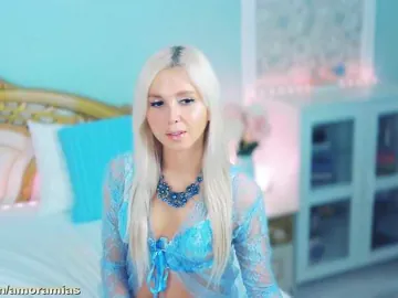 Amoramias BongaCams Model - Cam Recordings