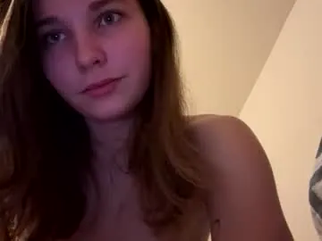 deepthroatqueen33 Chaturbate Model - Cam Recordings