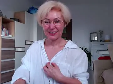 Jasmin, room for people 40+