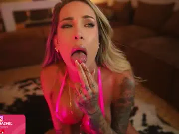 𝑆𝑢𝑠𝑎𝑛𝑎 𝑣𝑒𝑙𝑎𝑠𝑞𝑢𝑒𝑧 . . . !