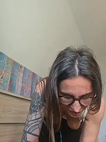 Klamsine Stripchat Model - Cam Recordings